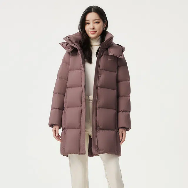 坦博尔 时尚百搭休闲纯色保暖云朵吐司美拉德雅丹风羽绒服 女款