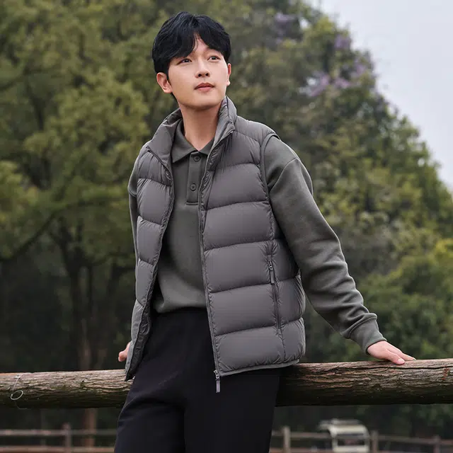 坦博尔 纯色立领拉链百搭薄款无袖羽绒服 男款