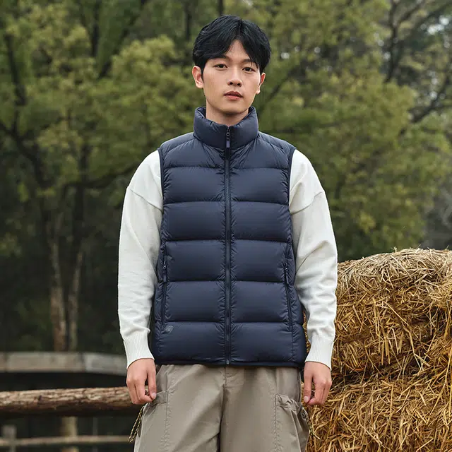 坦博尔 纯色立领拉链百搭薄款无袖羽绒服 男款