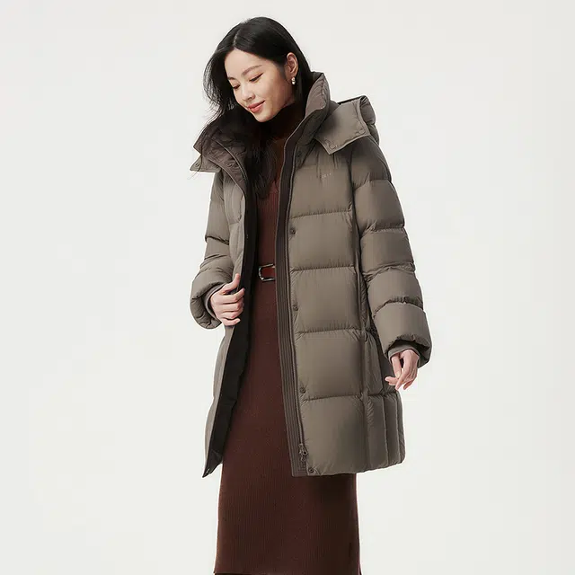 坦博尔 时尚百搭休闲纯色保暖云朵吐司美拉德雅丹风羽绒服 女款