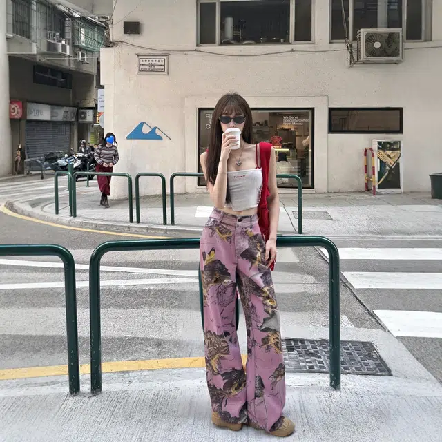 寻星记 美式高街粉色树枝涂鸦印花宽松直筒长裤牛仔裤 男女同款
