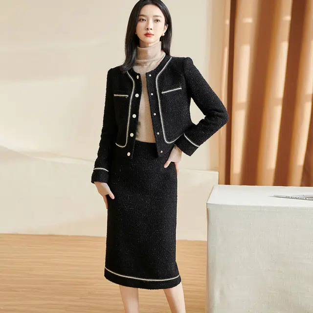 米思阳 小香风单排扣外套细腻柔和半身裙裙装套装 女款 黑色