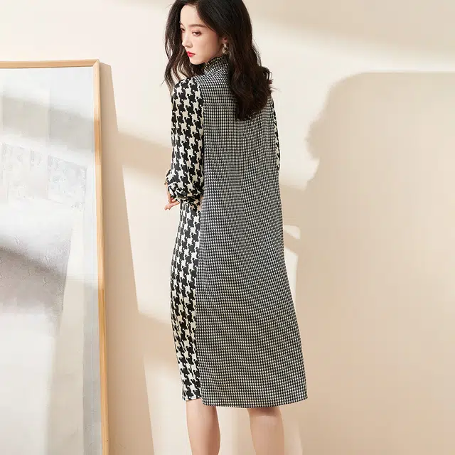 米思阳 千鸟格圆领长袖连衣裙 黑杏色