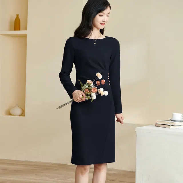 米思阳 优雅纯色修身长袖连衣裙