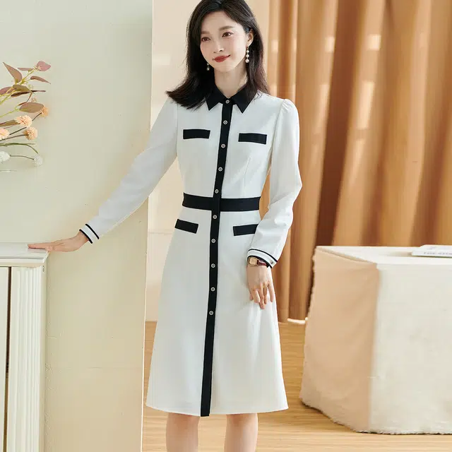 米思阳 撞色尖领单排扣设计高腰中长款长袖连衣裙 白色