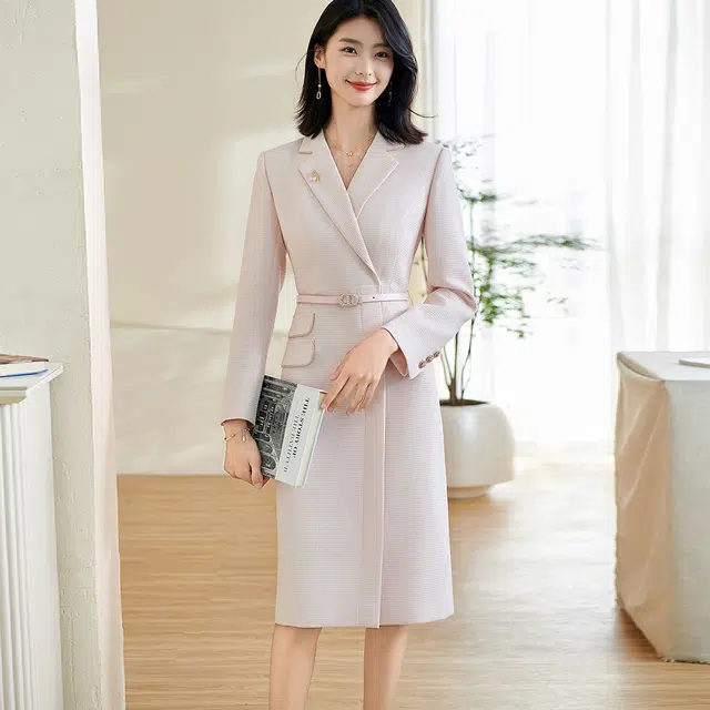 米思阳 气质温柔风纯色西装领华夫格收腰长袖连衣裙 女款 浅粉色