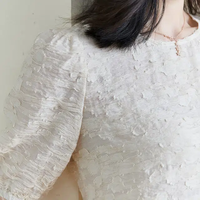 米思阳 法式肌理感圆领短袖衬衫 女款 杏色
