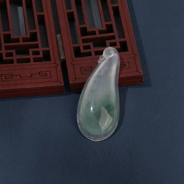 玉尚轩 如意福瓜 新中式简约大气时尚百搭#好运 冰种 翡翠吊坠 男女同款情侣款