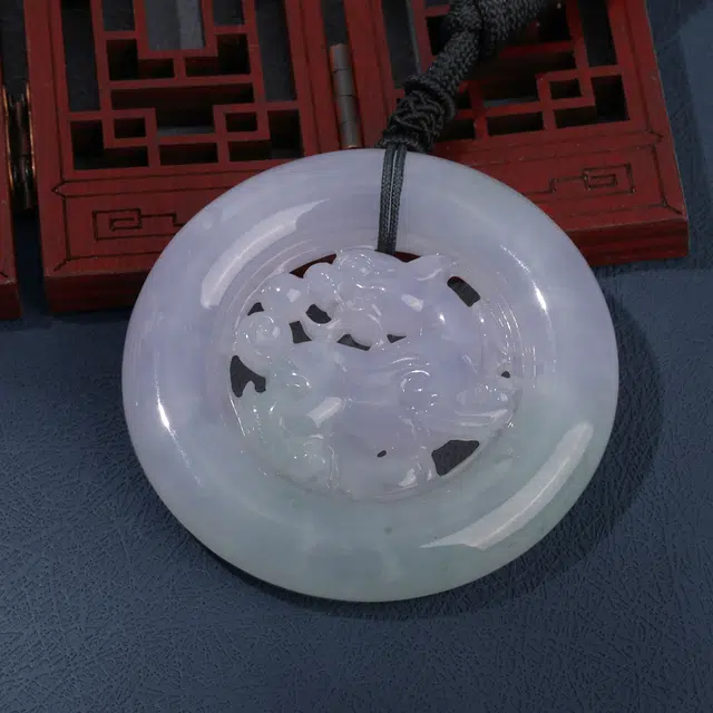 【精致孤品】 玉尚轩 水润紫绿麒麟献瑞 霸气圆牌平安纳福大气#好运 糯冰 翡翠项链 男女同款情侣款