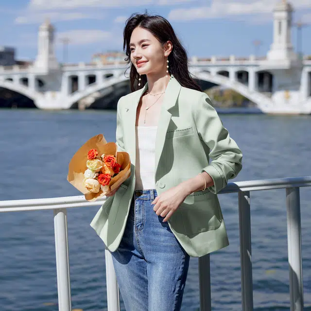 苏醒的乐园 纯色西装领长袖西装 女款