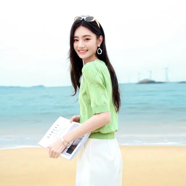 苏醒的乐园 通勤圆领直筒纯色薄款套头短袖针织衫 女款