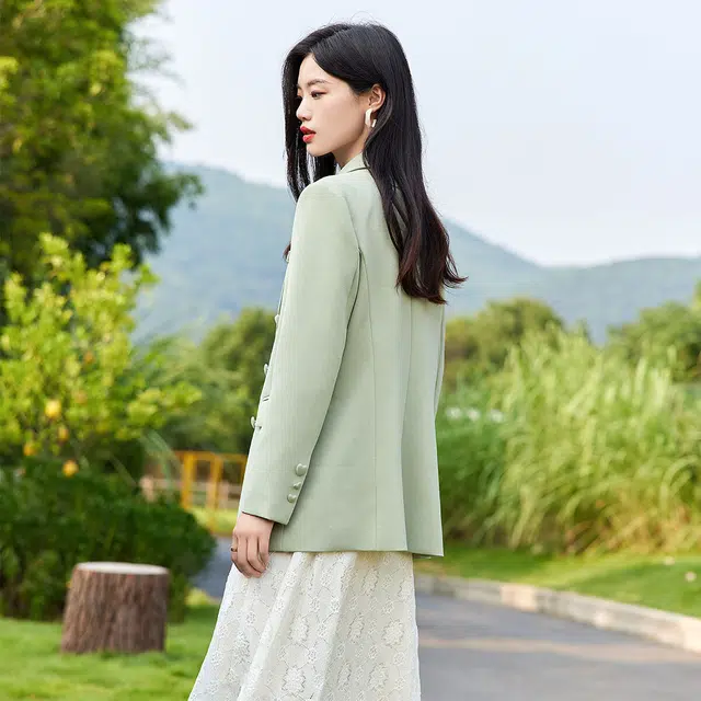 苏醒的乐园 纯色领西装 女款