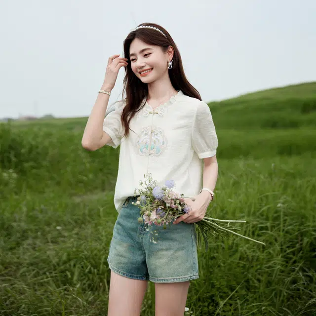 苏醒的乐园 休闲宽松薄款短袖衬衫 女款 米色