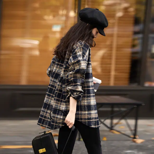 苏醒的乐园 格纹尖领单排扣落肩宽松加厚长袖衬衫 女款 藏青色