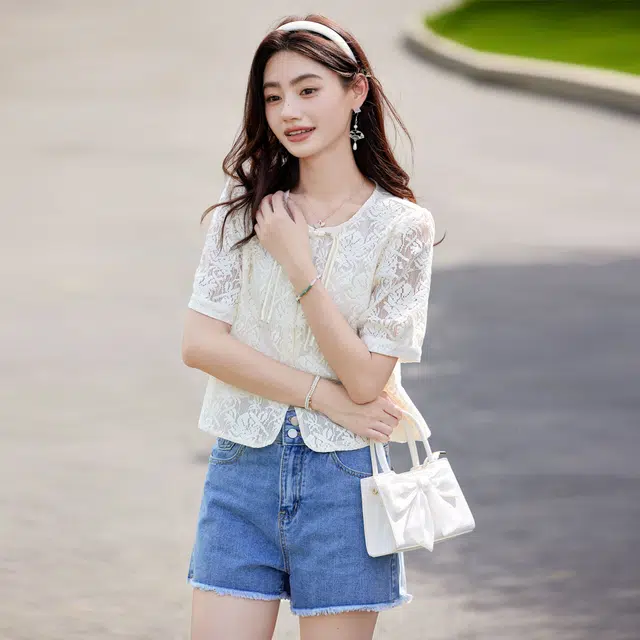 苏醒的乐园 温柔风通勤纯色圆领泡泡袖宽松薄款短袖衬衫 女款 米色