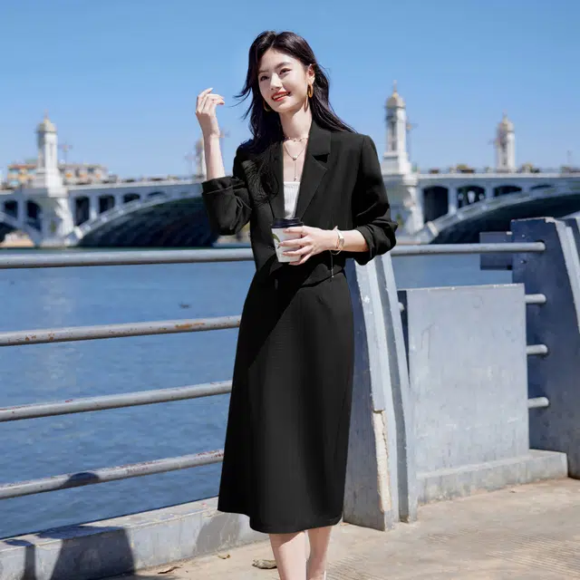 苏醒的乐园 纯色西装领休闲长袖西装松紧中长款休闲长裙裙装套装 女款