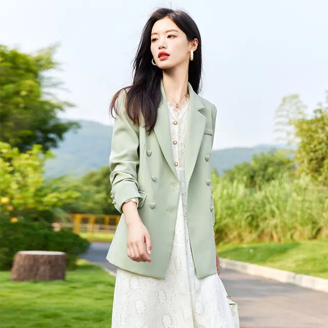 苏醒的乐园 纯色领西装 女款