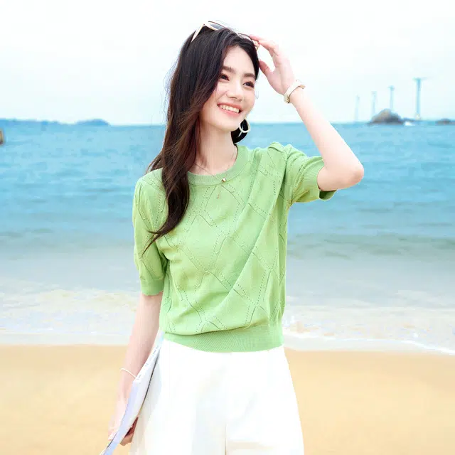 苏醒的乐园 通勤圆领直筒纯色薄款套头短袖针织衫 女款