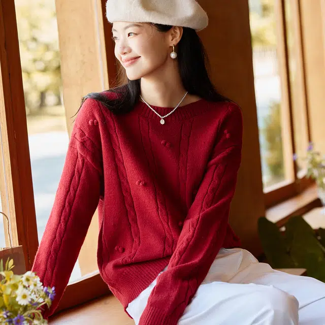 苏醒的乐园 纯色圆领休闲长袖针织衫 女款 酒红色