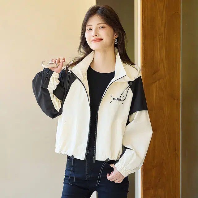 苏醒的乐园 撞色连帽短款截短外套 女款 杏色