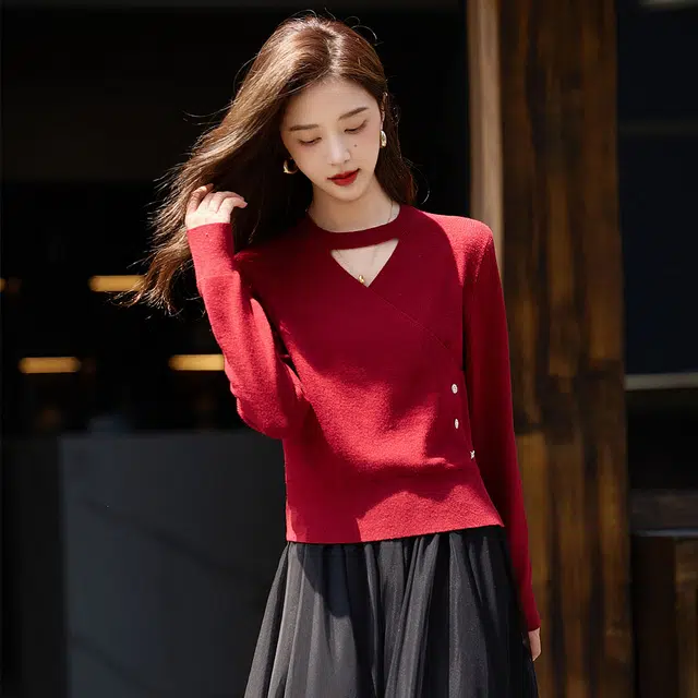 苏醒的乐园 纯色圆领长袖针织衫 女款 酒红色