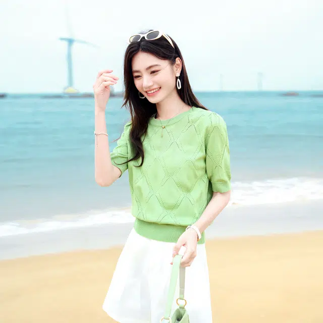 苏醒的乐园 通勤圆领直筒纯色薄款套头短袖针织衫 女款
