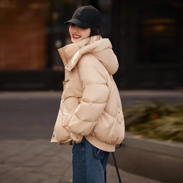 苏醒的乐园 连帽宽松纯色加厚羽绒服 女款 卡其色