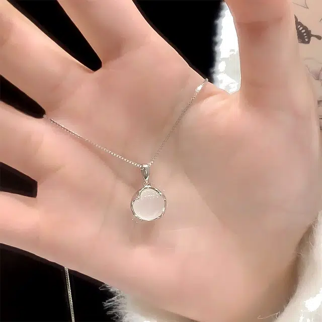 【招桃花】 爱恋珠宝 连荔枝 白月光荔枝冻吊坠 精致浪漫简约小众轻奢百搭#好运天然 玉髓 玉石项链 女款