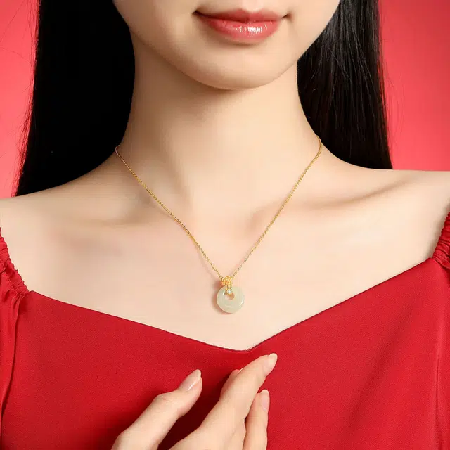 妈妈的守护 好运莲莲国潮中国风设计感小众简约复古 新中式高级感轻奢气质 上岸转运 和田玉项链 青白玉 女款