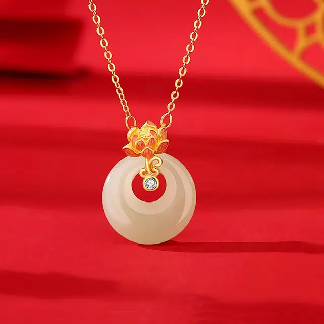 妈妈的守护 好运莲莲国潮中国风设计感小众简约复古 新中式高级感轻奢气质 上岸转运 和田玉项链 青白玉 女款