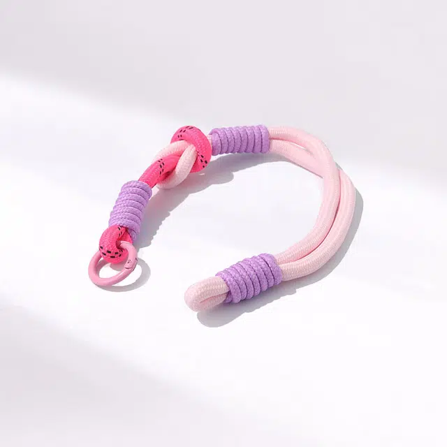 卡莱茵 【多巴胺配色】短款闪粉结实耐用 防拉断  手感舒服 时尚大气 防丢撞色设计 个性创意#好运 尼龙 挂件 男女同款情侣款