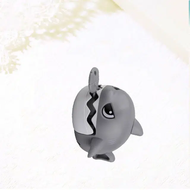 卡莱茵 拉线咬牙鲨鱼吃小鱼搞怪恶意创意卡通手办 简约萌趣百搭学院风 亚克力 挂件 男女同款情侣款