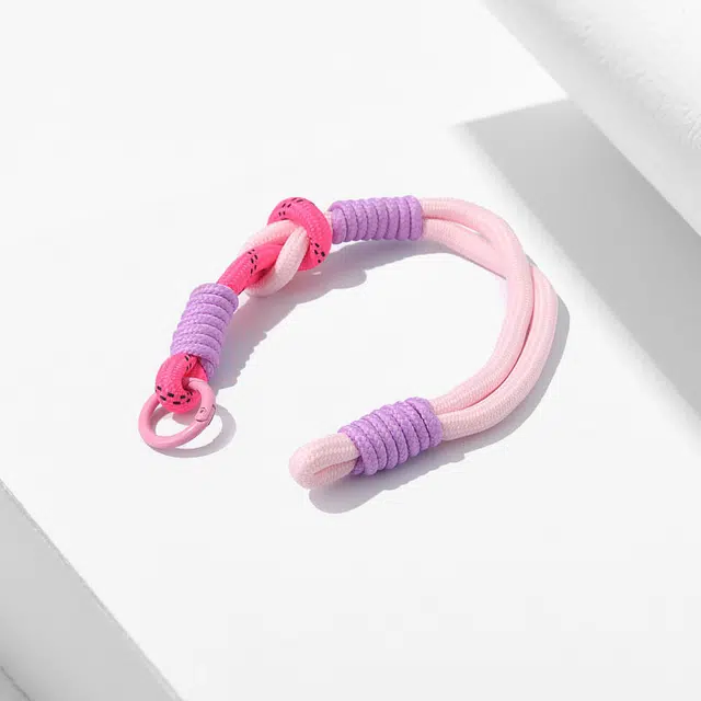 卡莱茵 【多巴胺配色】短款闪粉结实耐用 防拉断  手感舒服 时尚大气 防丢撞色设计 个性创意#好运 尼龙 挂件 男女同款情侣款