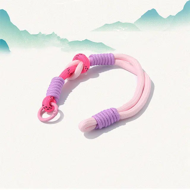 卡莱茵 【多巴胺配色】短款闪粉结实耐用 防拉断  手感舒服 时尚大气 防丢撞色设计 个性创意#好运 尼龙 挂件 男女同款情侣款