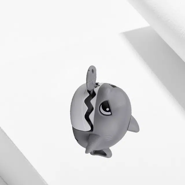 卡莱茵 拉线咬牙鲨鱼吃小鱼搞怪恶意创意卡通手办 简约萌趣百搭学院风 亚克力 挂件 男女同款情侣款