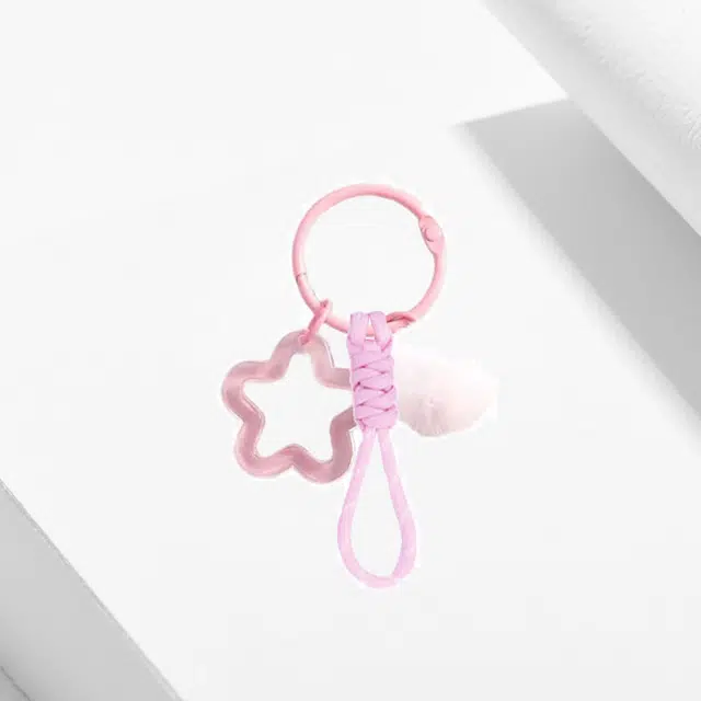 卡莱茵 【镂空五角星】 甜美俏皮可爱毛球包包轻奢文艺小众时尚#好运 尼龙 挂件 男女同款情侣款