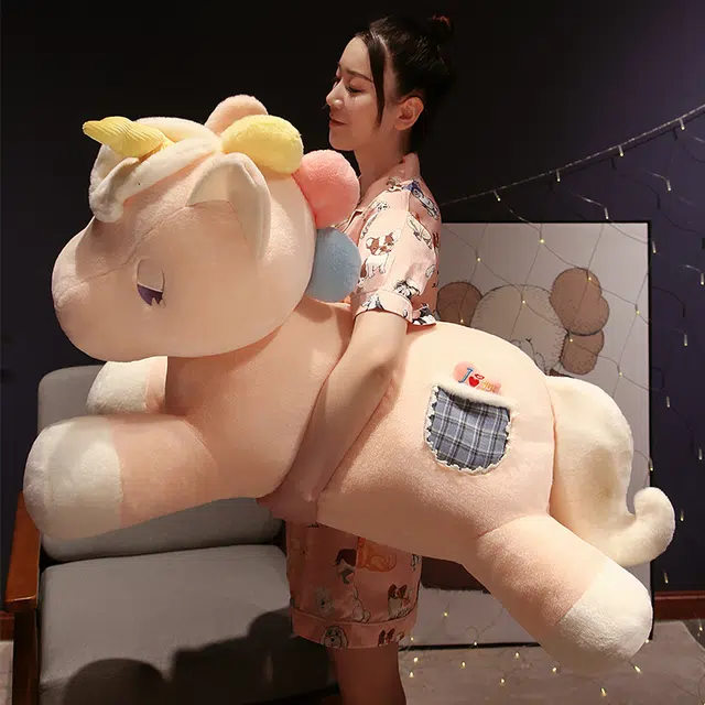 西瓜藤 梦幻独角兽抱枕毛绒床上陪睡玩偶沙发靠枕枕头 靠垫
