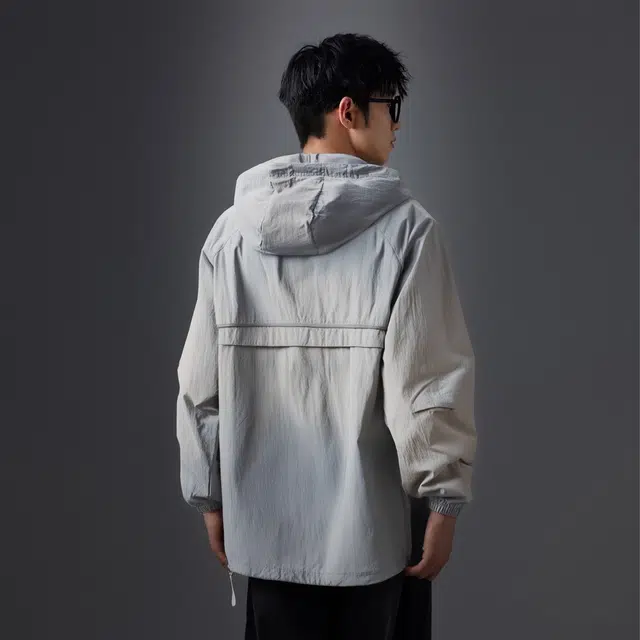 Quiksilver UPF50+Logo