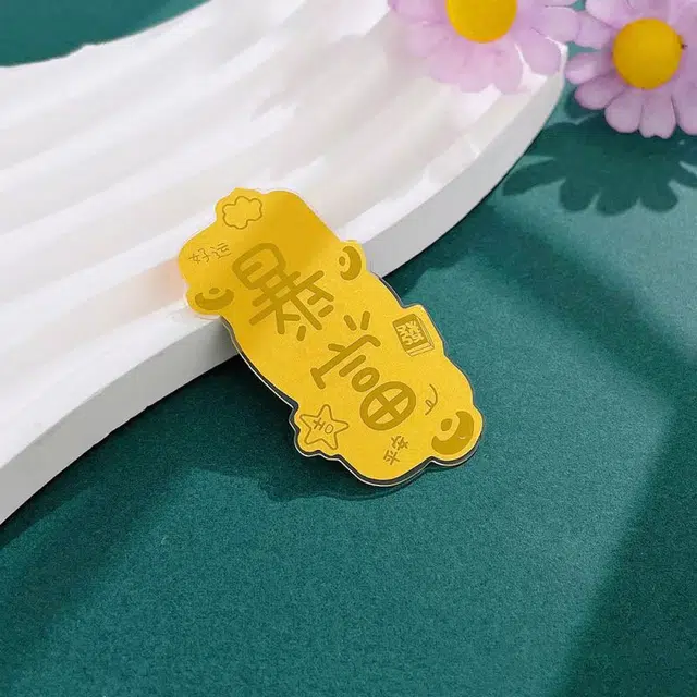 999