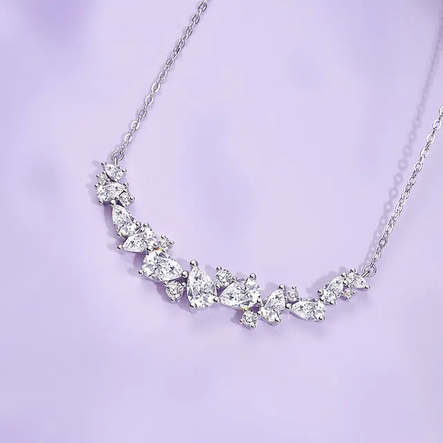 925