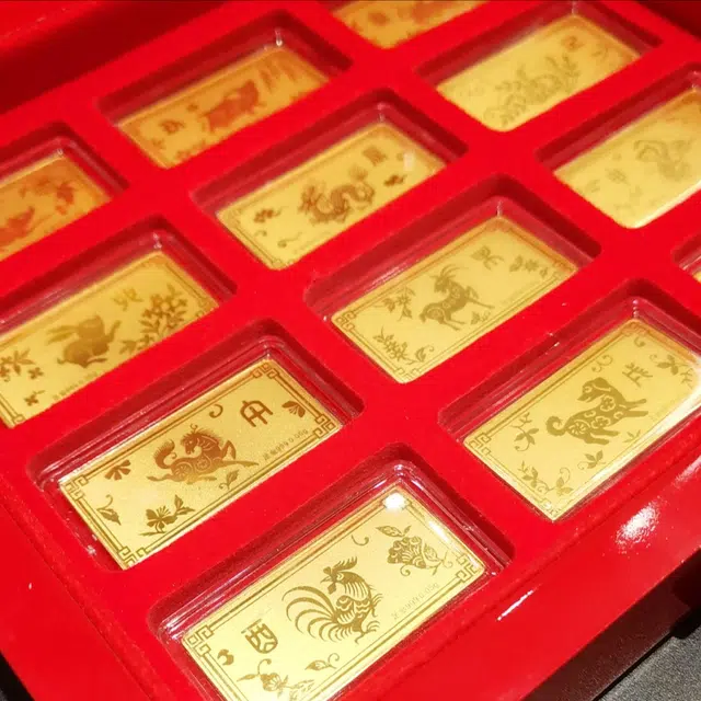 凤庙珠宝 龙年十二生肖纪念黄金摆件商务收藏品增值储蓄复古新中式国潮生肖本命年 足金 投资类 金条金币 男女同款情侣款 礼盒