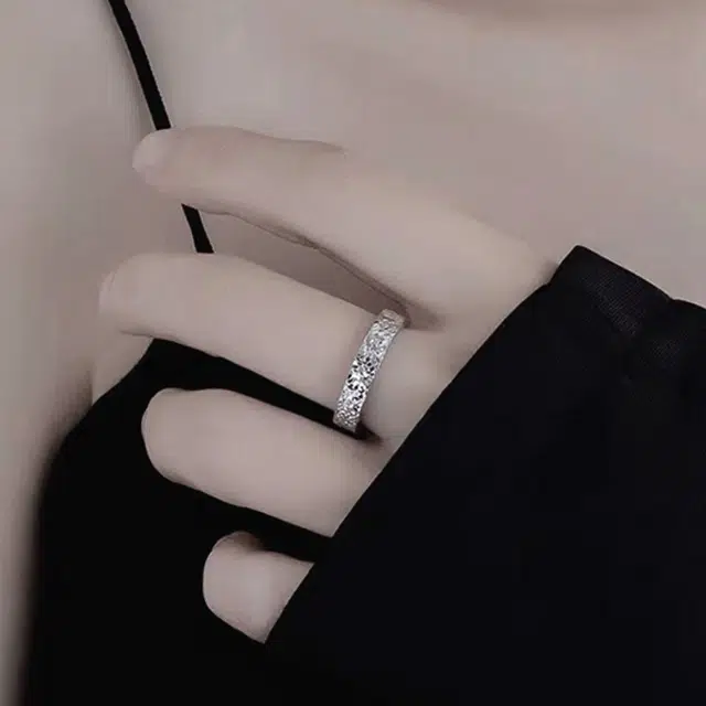 S925