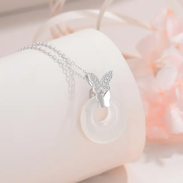 好银坊 蝶恋平安扣轻奢小众#好运 玉髓 项链 女款