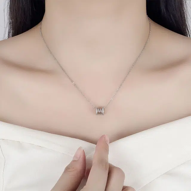 S925