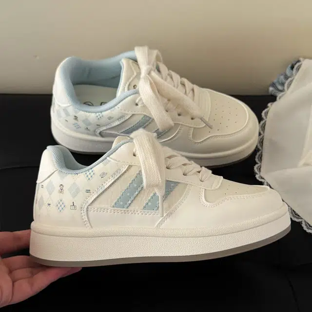 面包鞋 融合多种风格 满足多样场景需求 低帮 板鞋 女 米兰