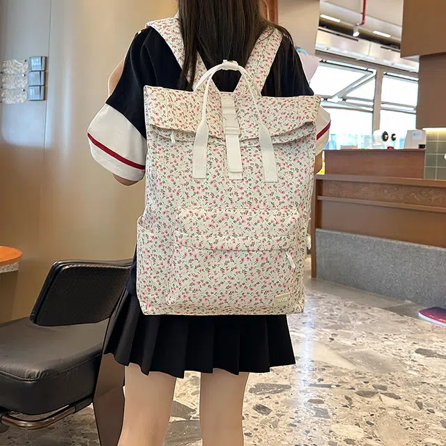 泰迪珍藏 日系小清新碎花书包初中生高中大学生通勤电脑旅游轻便背包 尼龙 双肩包 女款 多色