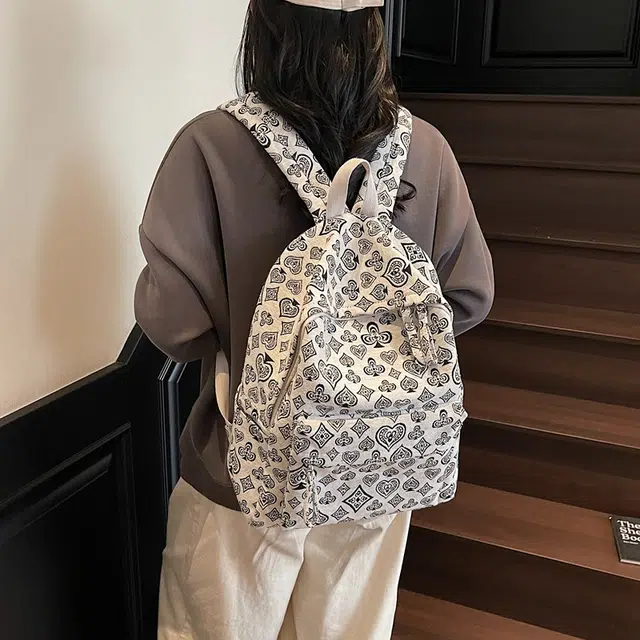 泰迪珍藏 爱心印花大学生轻便日系高中学生校园 布 双肩包 女款 多色