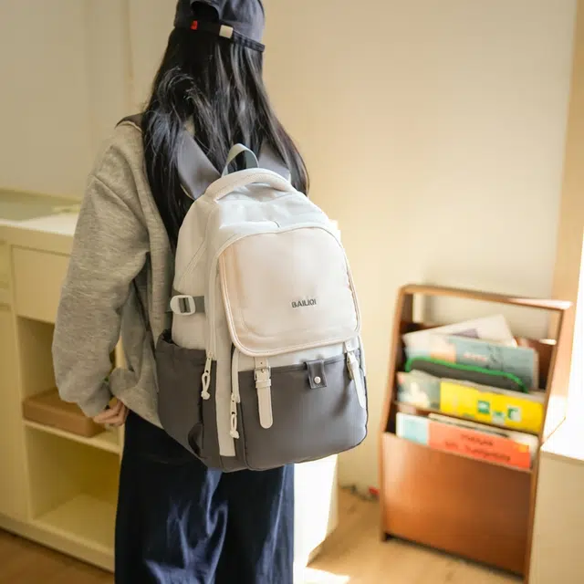 泰迪珍藏 小清新多层大容量 尼龙 双肩包 女款 多色