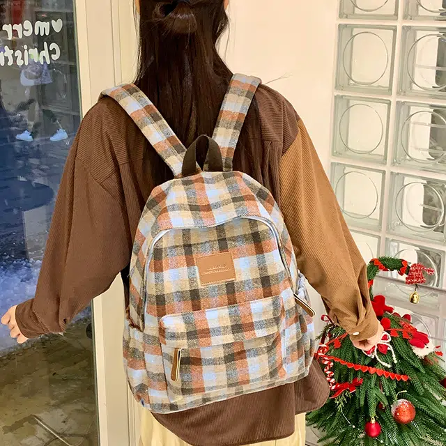 泰迪珍藏 腊肠狗格子书包女生卡通可爱少女背包日系初中高中大学生包女 布 双肩包 女款 多色