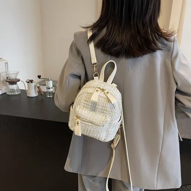 泰迪珍藏 小巧精致金丝呢子小香风时尚百搭简约 布 双肩包 女款 白色/黑色